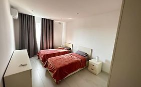 Modern & Cosy Apartment In Marsaxlokk